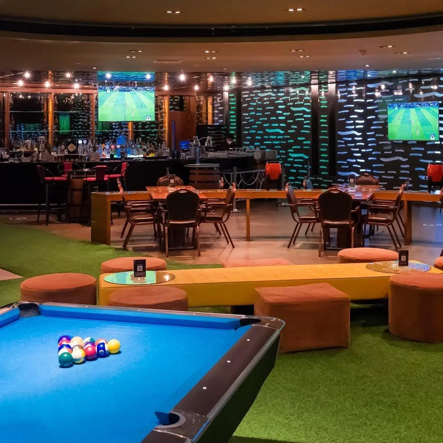 Al Ain Rotana Bar
