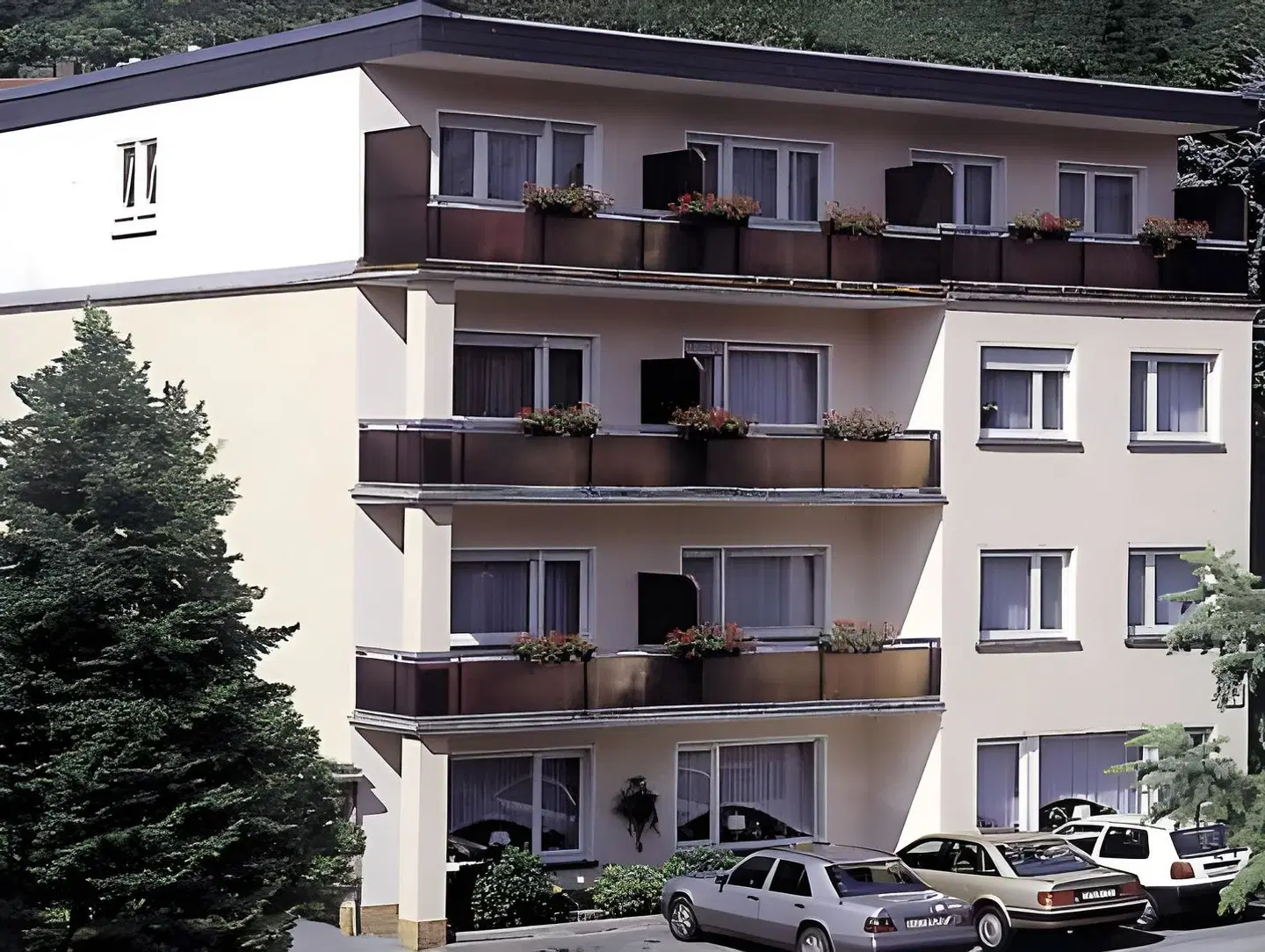 Olympia EXTERIOR