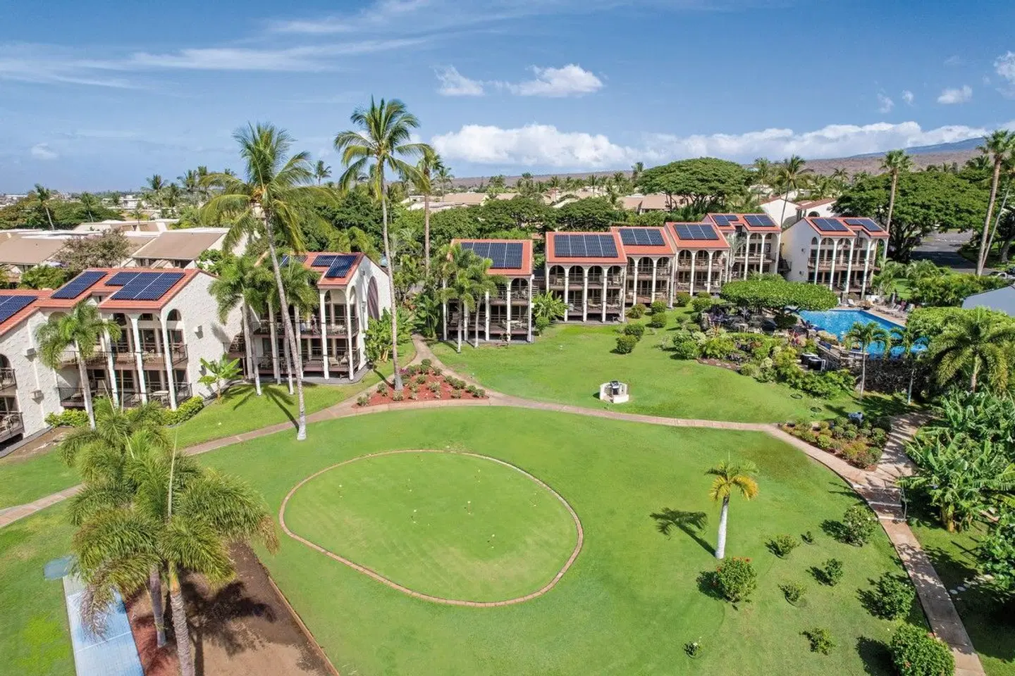 Aston Maui Hill SPORTS_AND_LEISURE