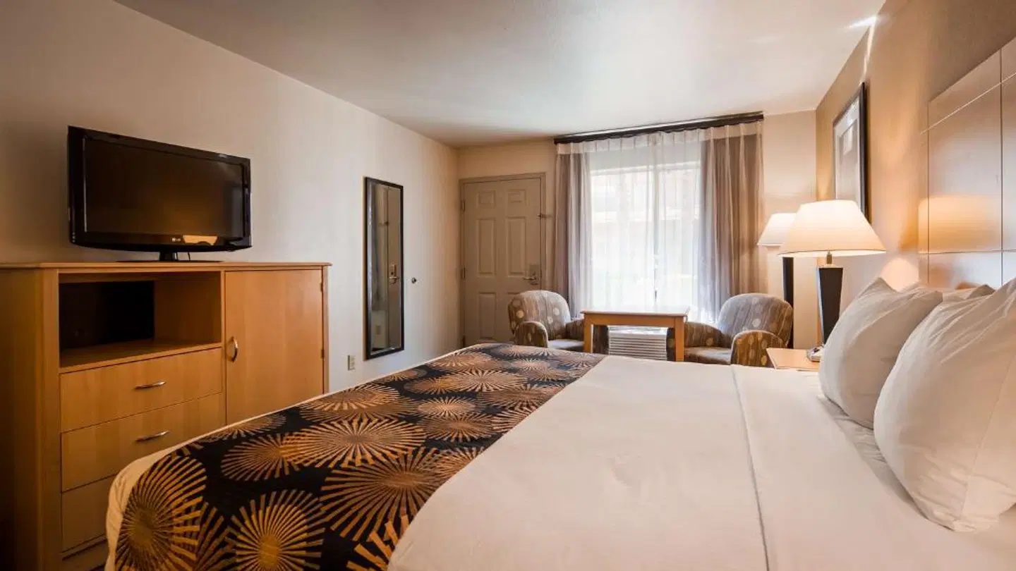 Best Western Palm Court Inn ROOM_EXAMPLE