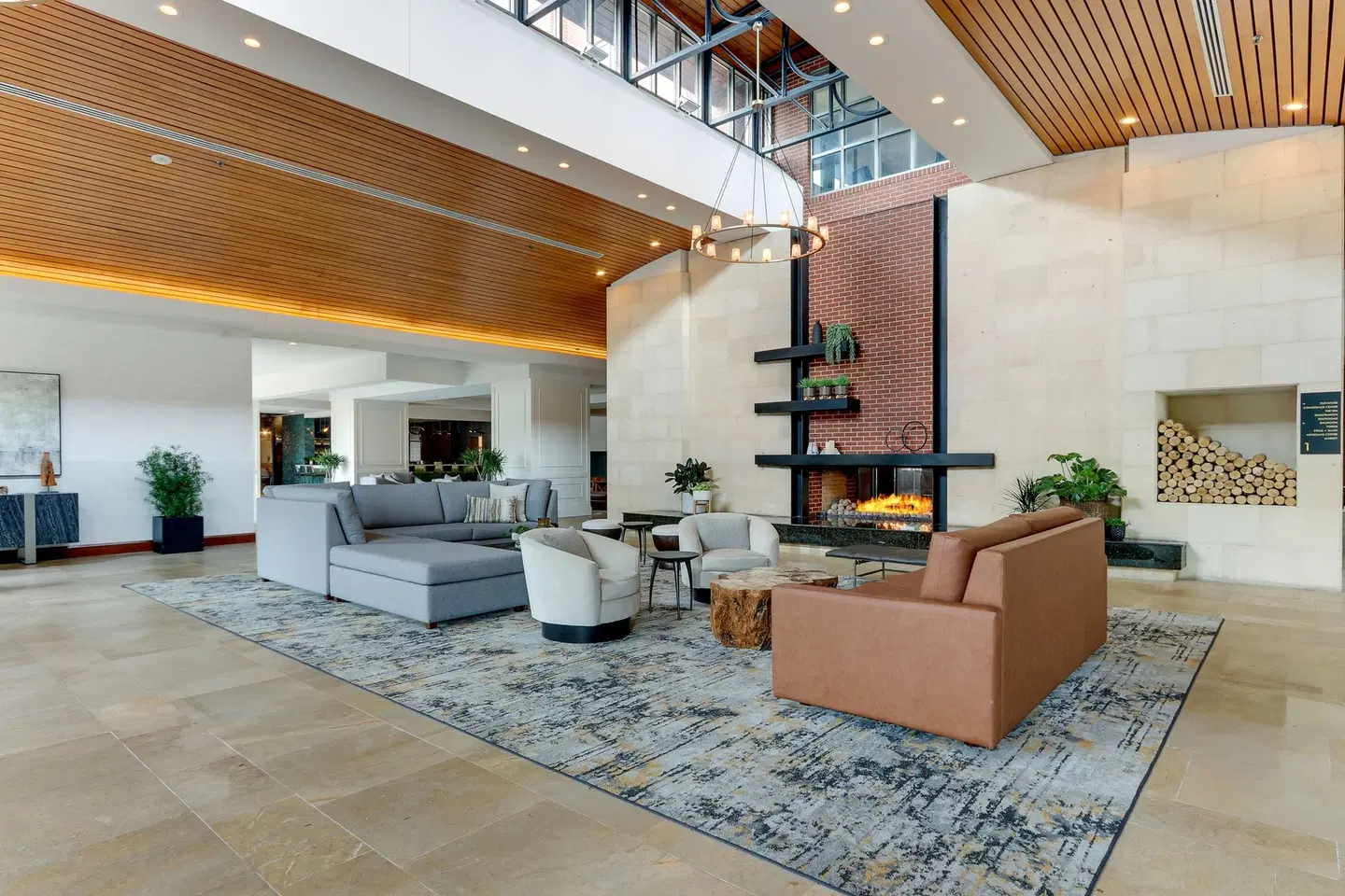 The Chattanoogan Hotel, Curio Collection by Hilton LOUNGE_LOBBY