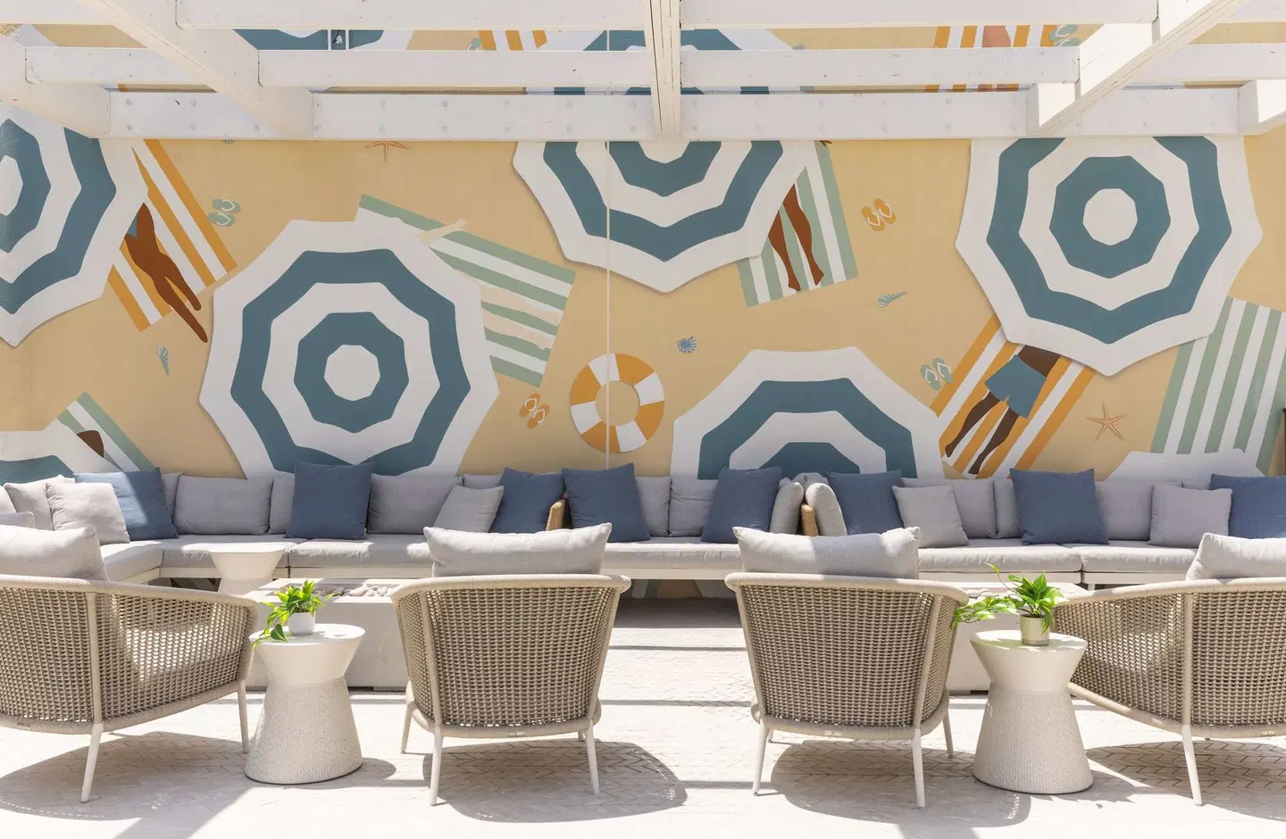 The Singer Oceanfront Resort, Curio Collection by Hilton MODEL_IMPRESSION
