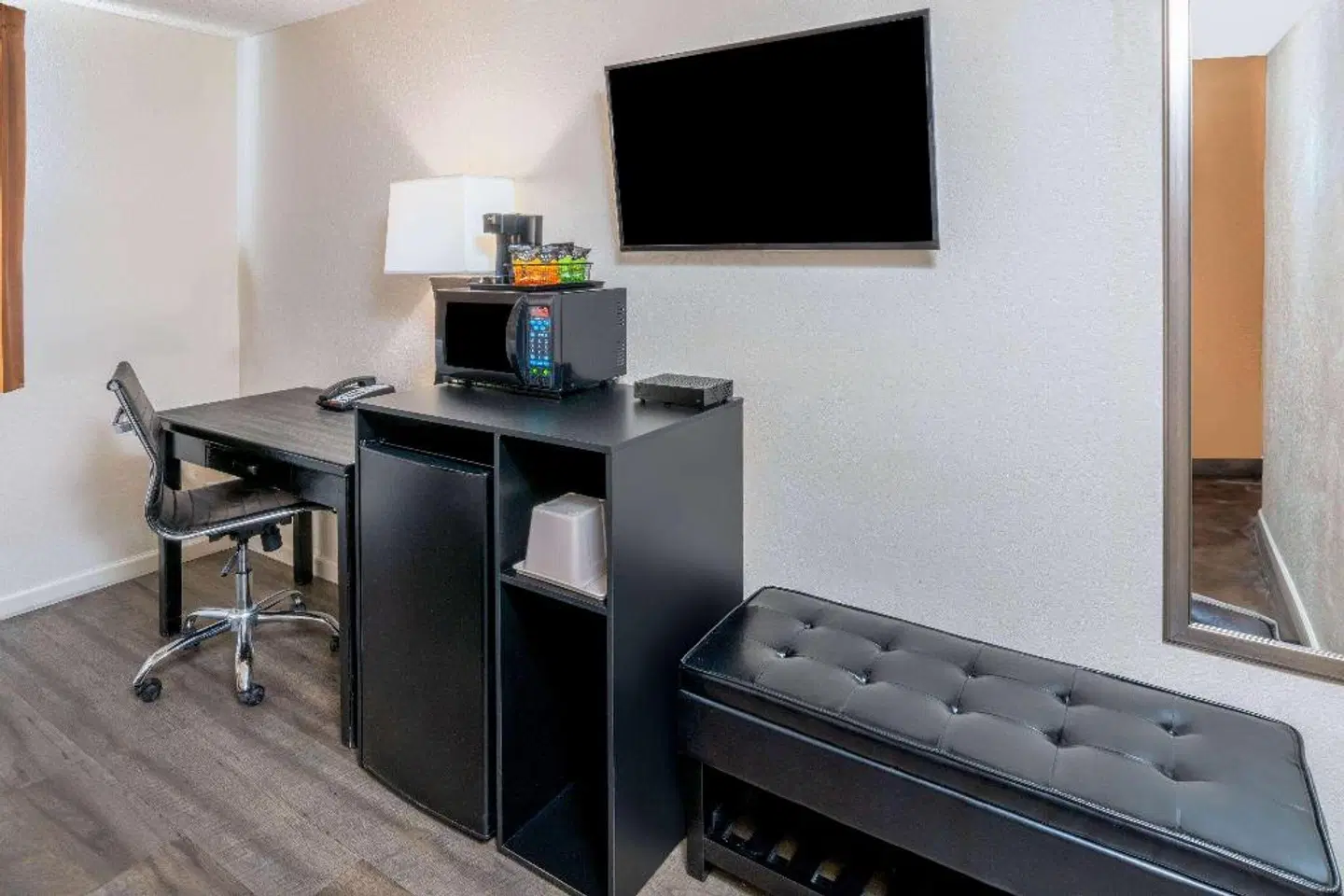Super 8 by Wyndham Cheyenne WY ROOM_EXAMPLE