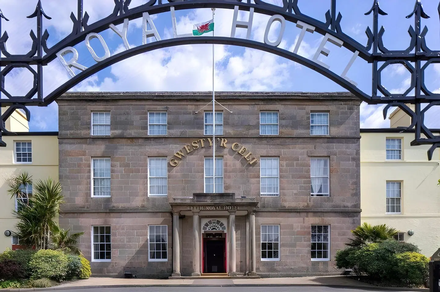 The Celtic Royal Hotel EXTERIOR