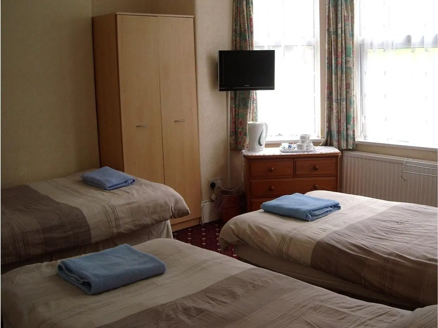The George Guest House ROOM_EXAMPLE