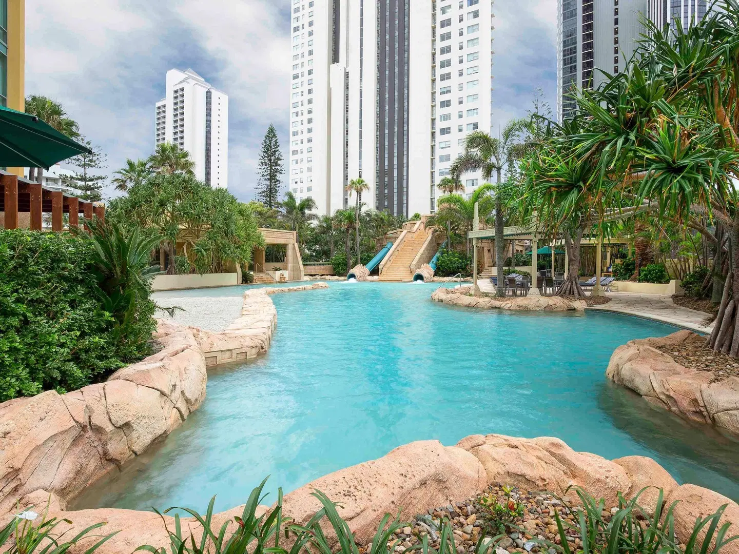 Mantra Sun City Surfers Paradise OUTDOOR_POOL