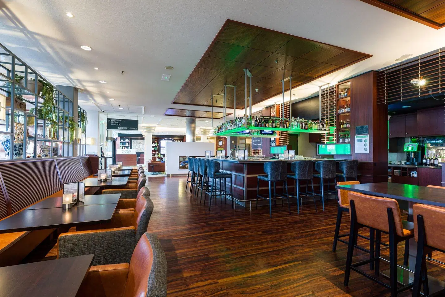 Courtyard by Marriott Amsterdam Airport Bar