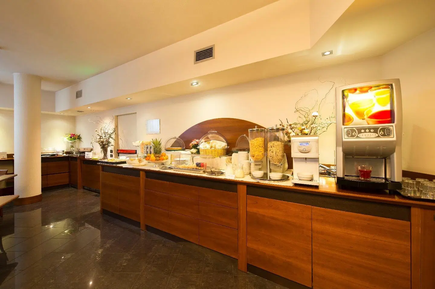 SMARTHOTEL Re Restaurant