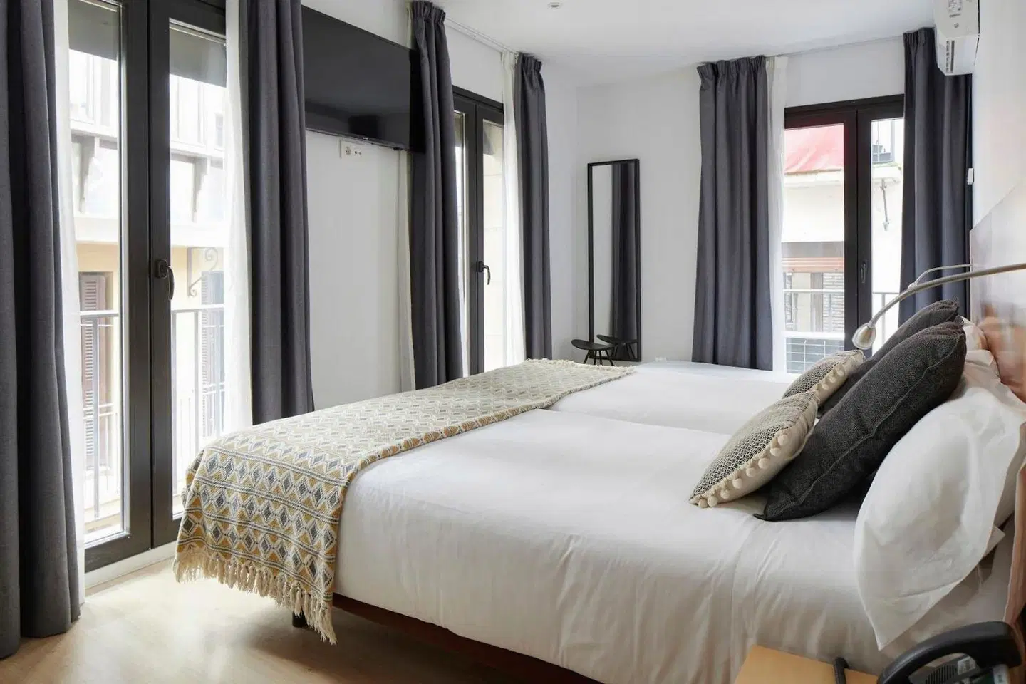 Hostal Arriazu ROOM_EXAMPLE