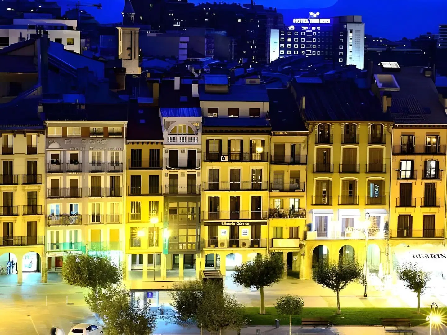 Hostal Arriazu EXTERIOR