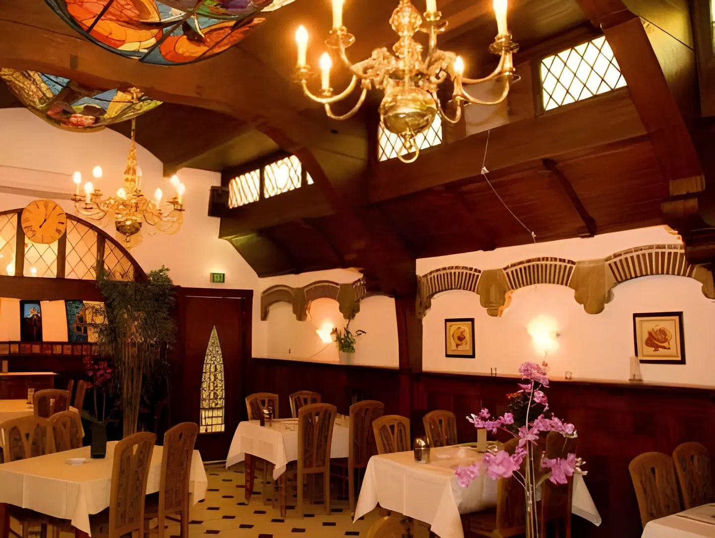 American Restaurant