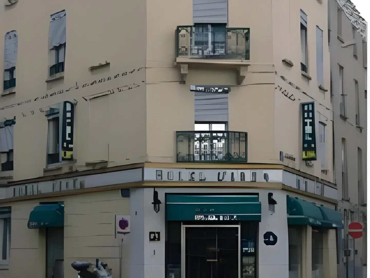 Iena EXTERIOR