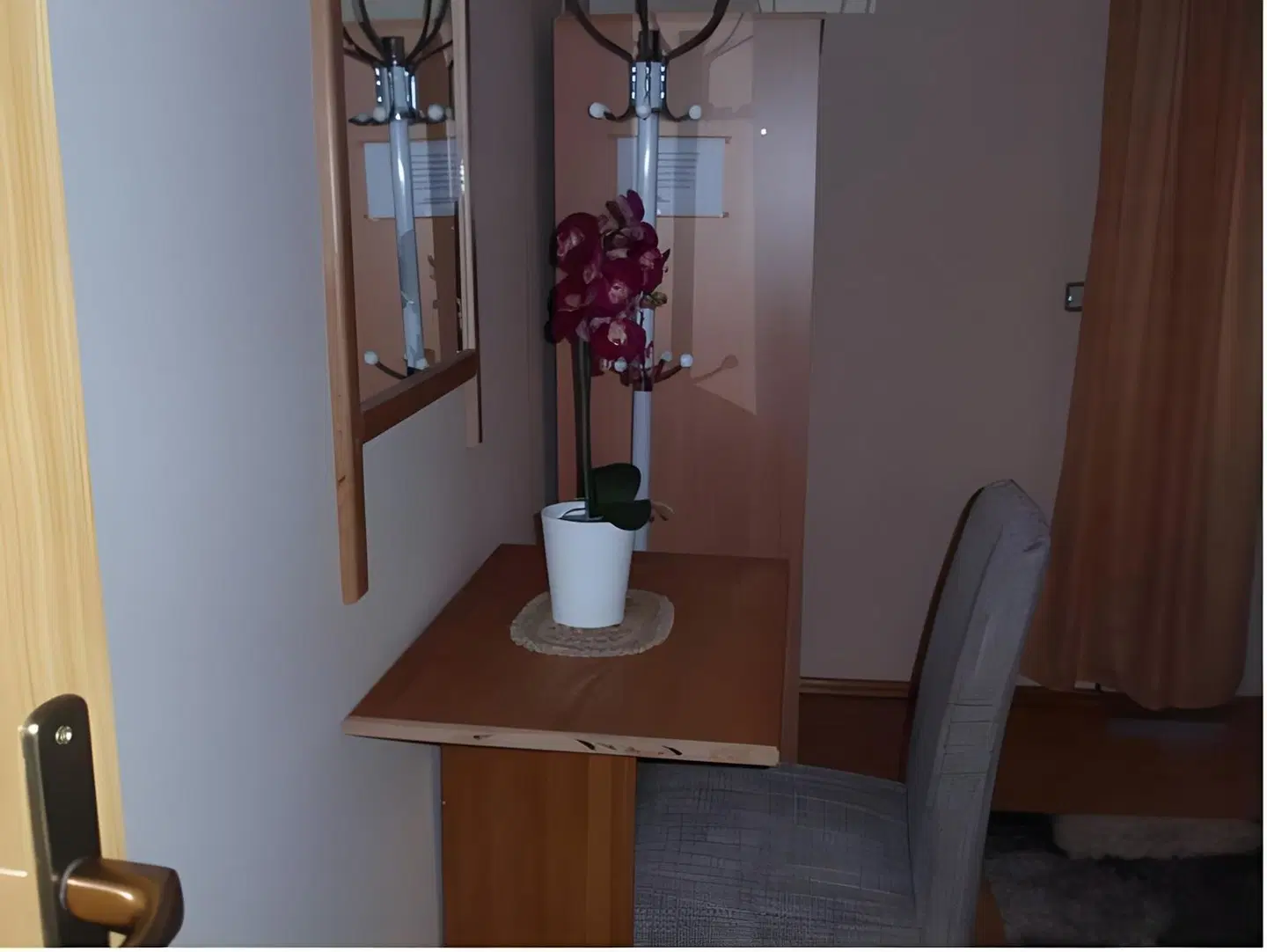 House Zupan ROOM_EXAMPLE