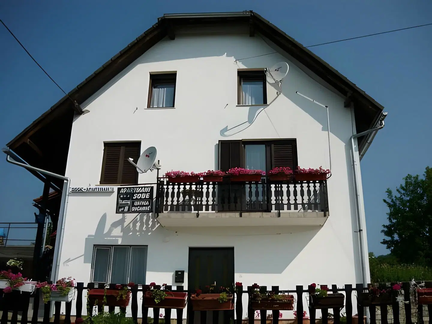 Guest House Aurora EXTERIOR
