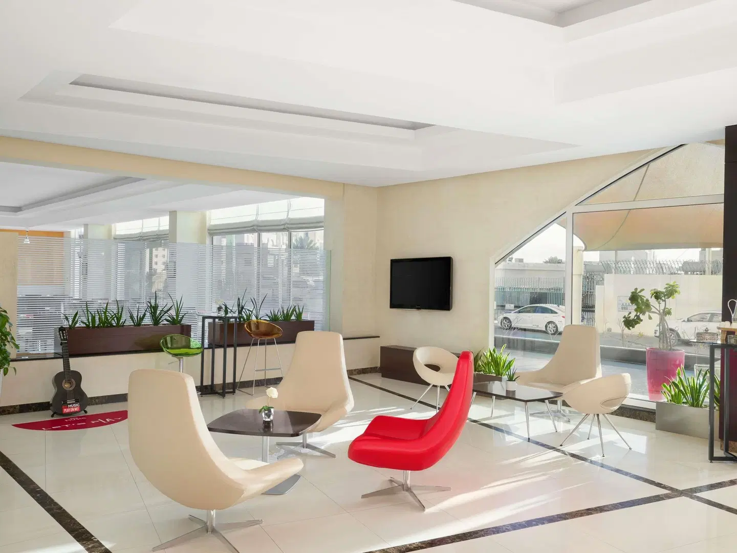 ibis Muscat LOUNGE_LOBBY