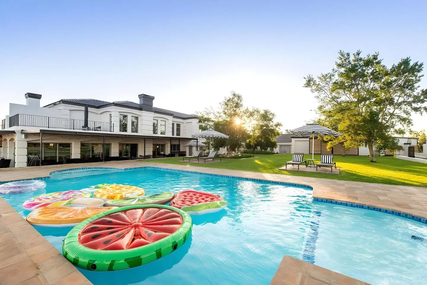 The Feather Hill Boutique Hotel and Spa OUTDOOR_POOL