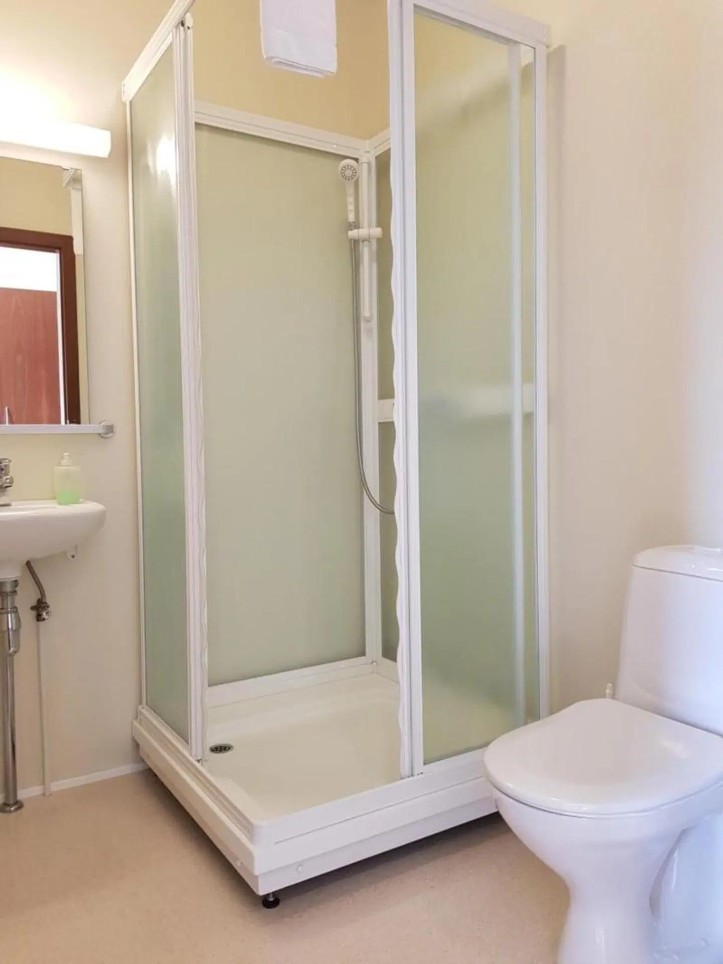 Skipalaekur Guesthouse Badezimmer