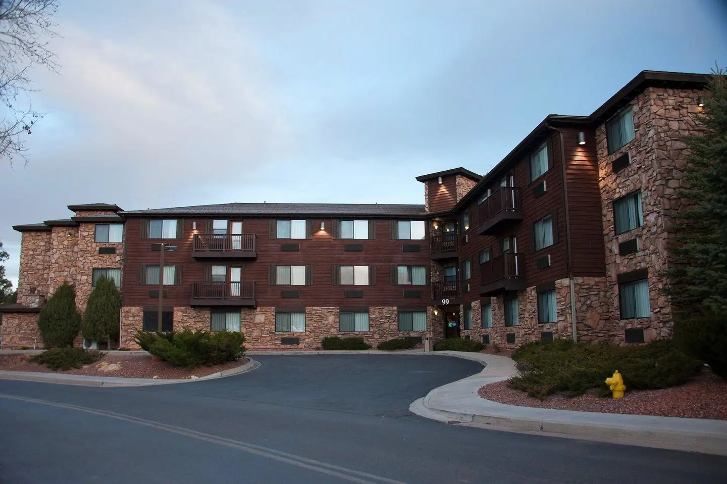Grand Canyon Hotel & Suites EXTERIOR