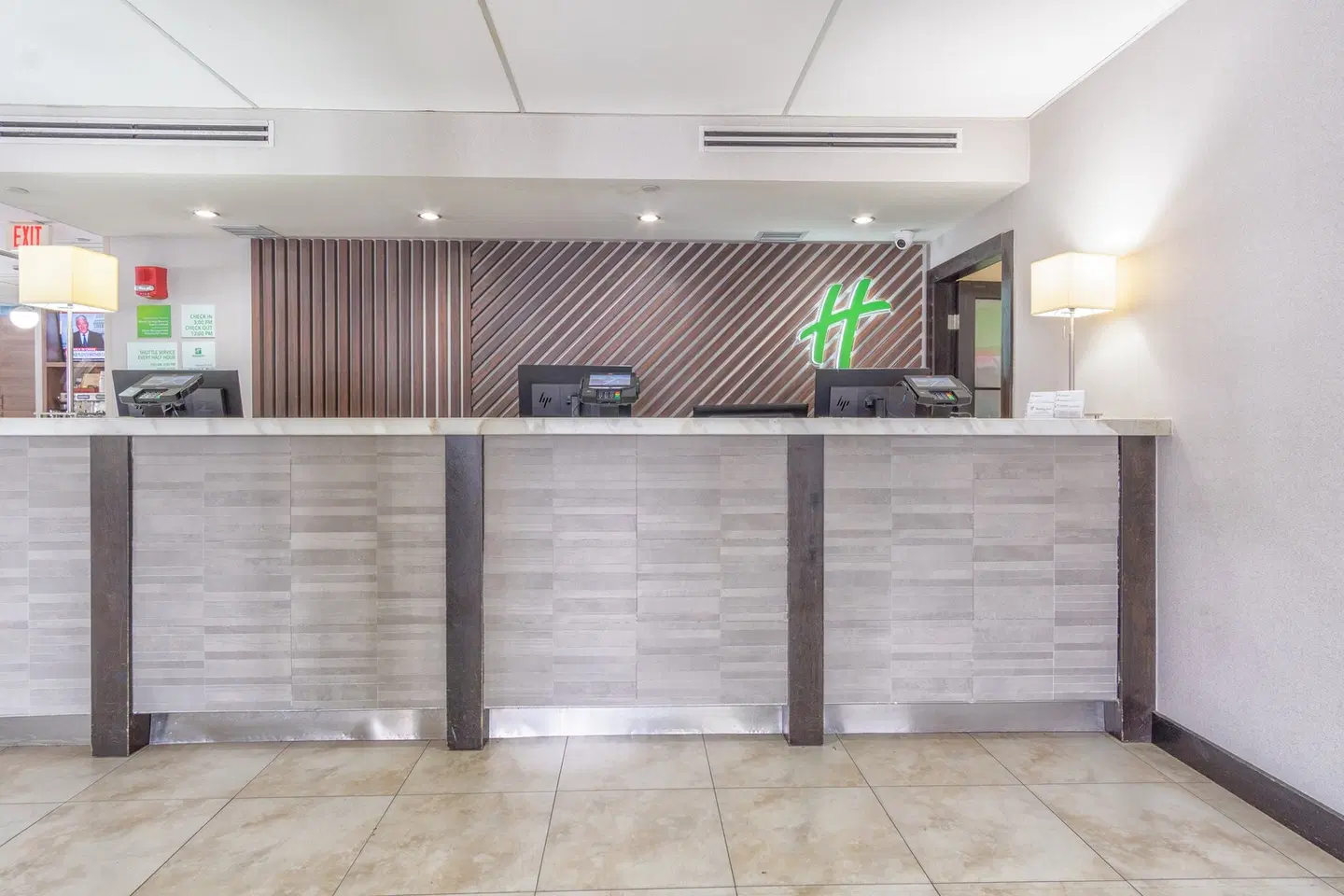 Holiday Inn Miami International Airport by IHG LOUNGE_LOBBY