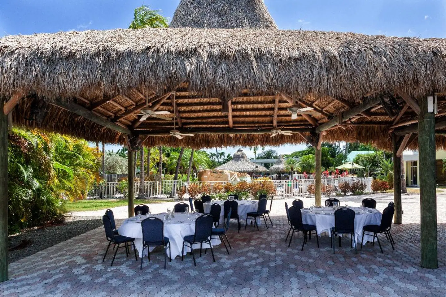 Holiday Inn Key Largo by IHG Bar