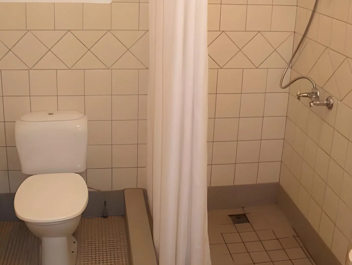 Kiðagil Guesthouse Badezimmer