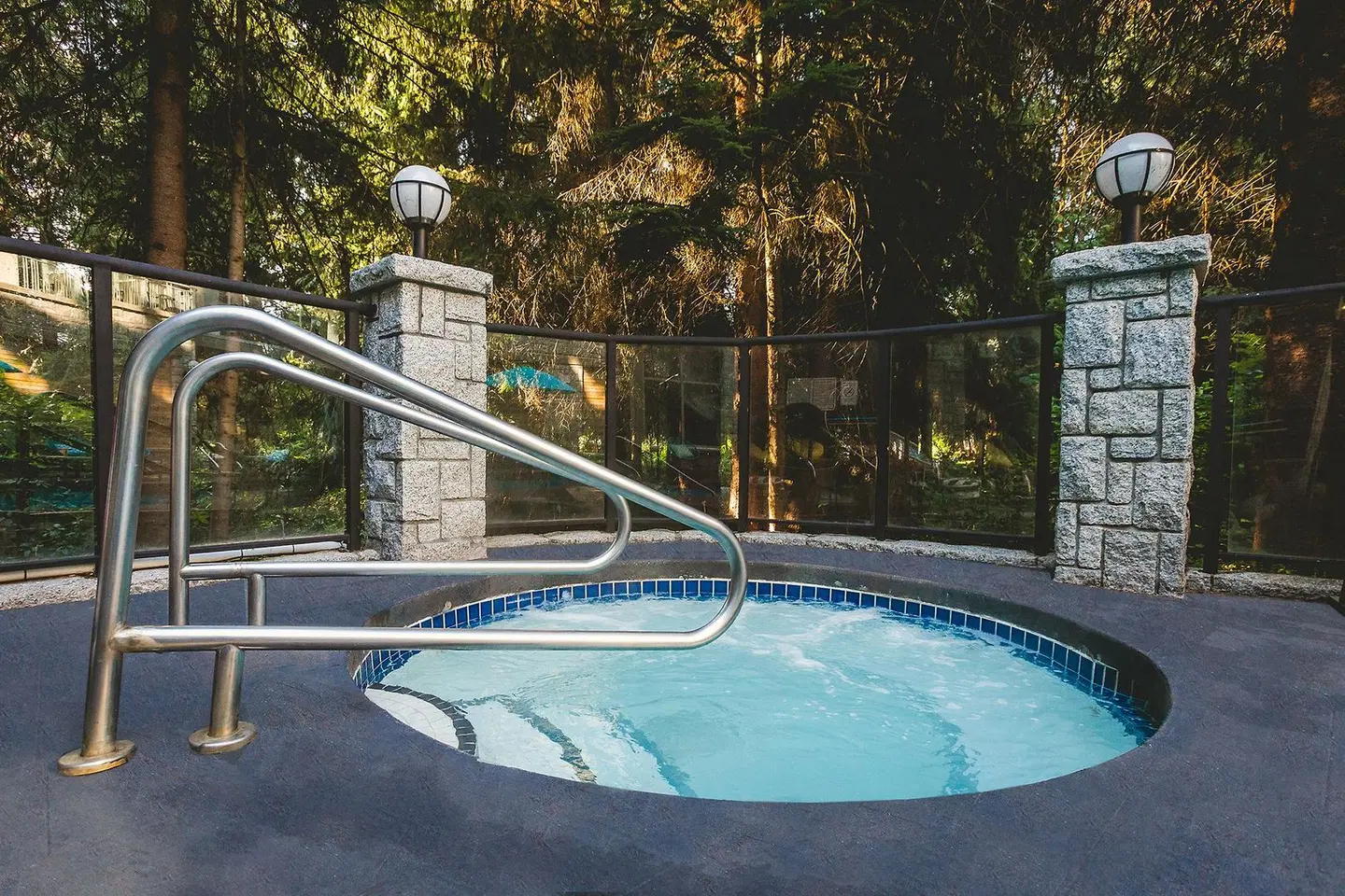 Summit Lodge & Spa OUTDOOR_POOL