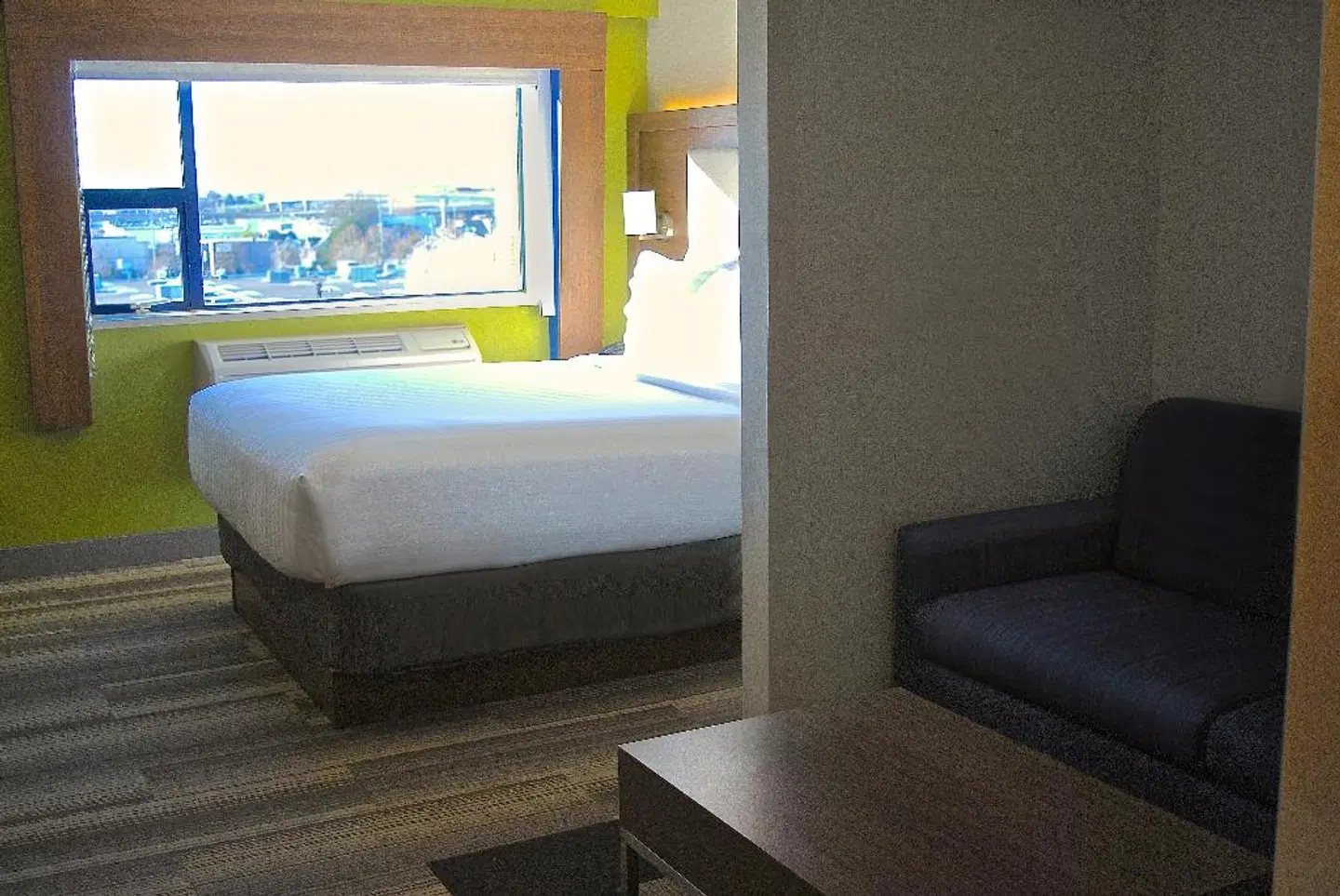 Holiday Inn Express Vancouver Airport - Richmond ROOM_EXAMPLE