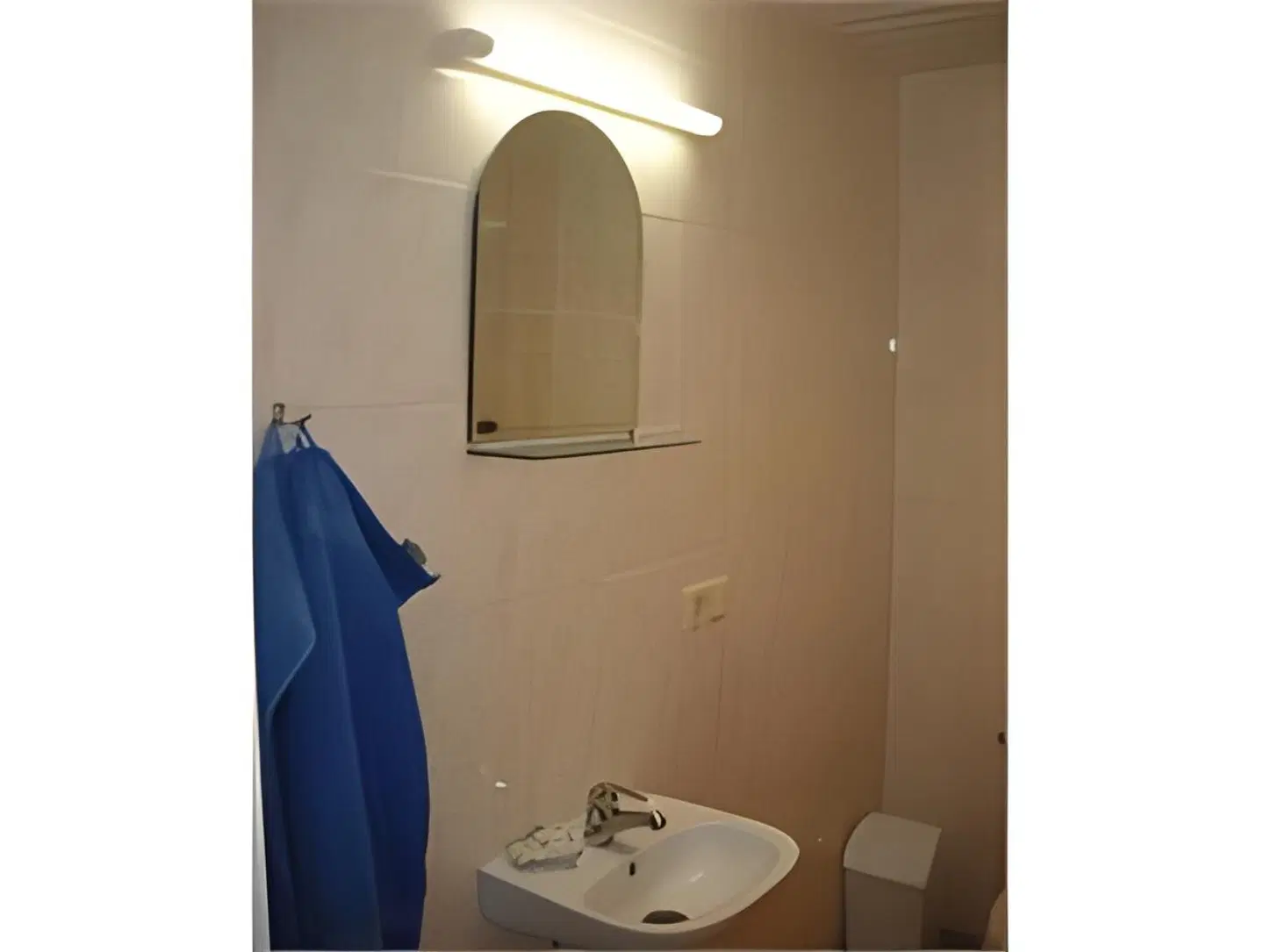 Baltosios Bures Badezimmer