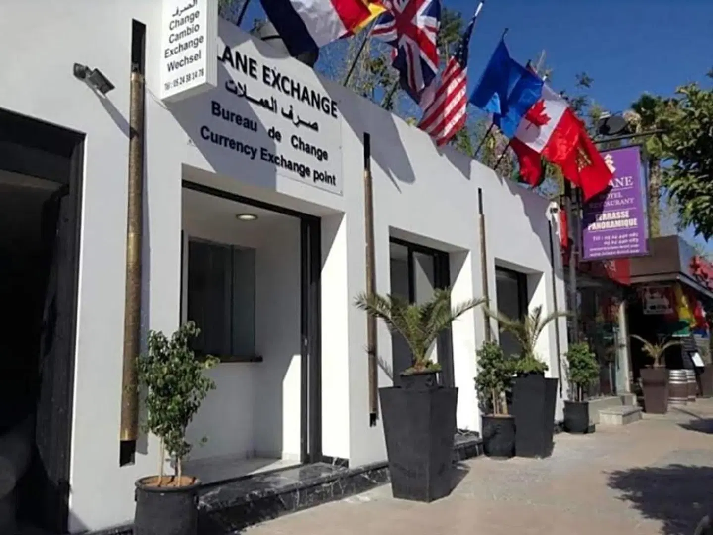 Islane EXTERIOR