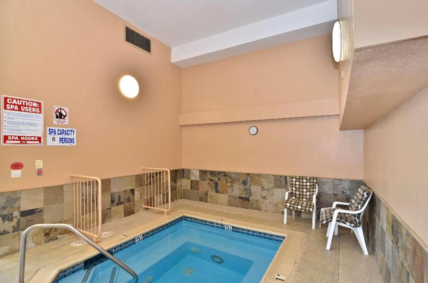 Best Western Plus High Sierra Hotel Hallenbad