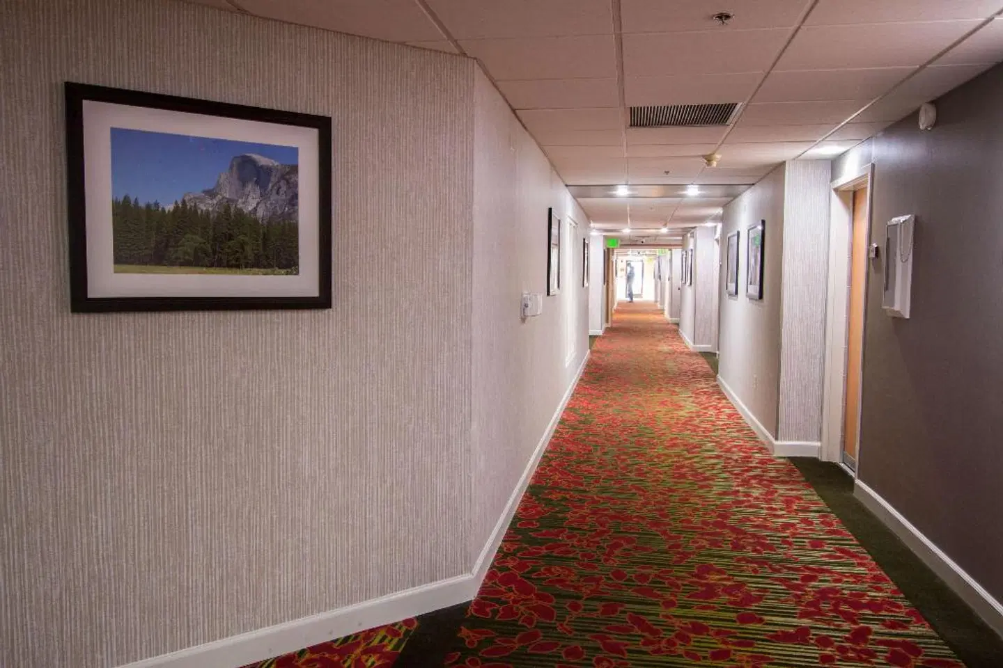 Best Western Plus High Sierra Hotel LOUNGE_LOBBY