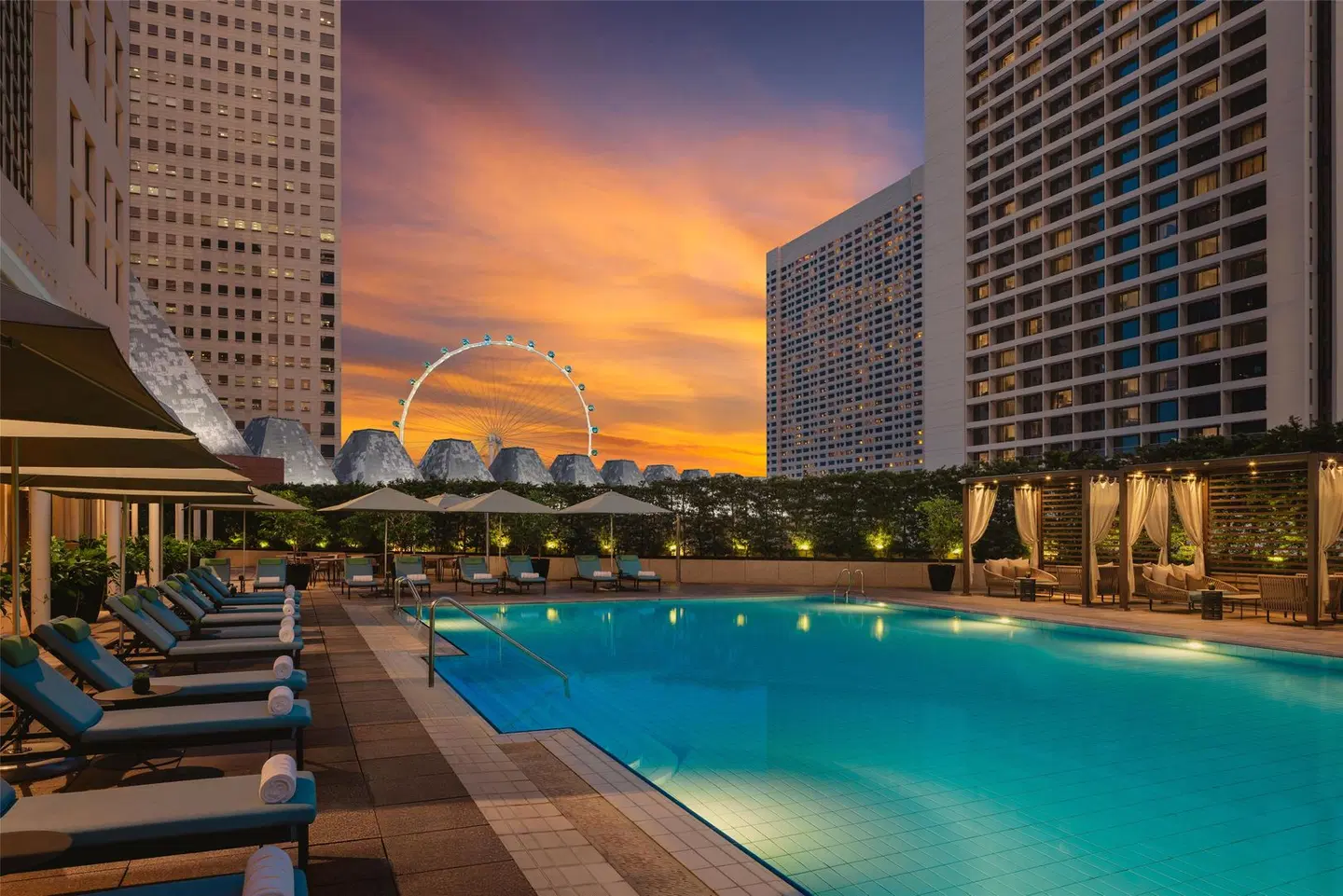 Conrad Singapore Marina Bay OUTDOOR_POOL