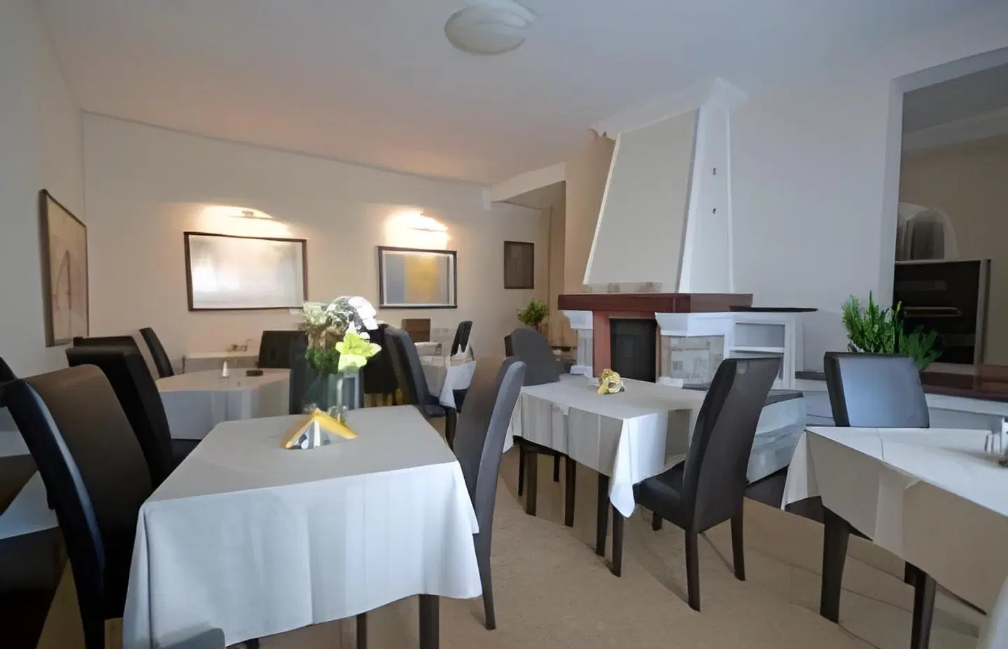 Philia Hotel Restaurant