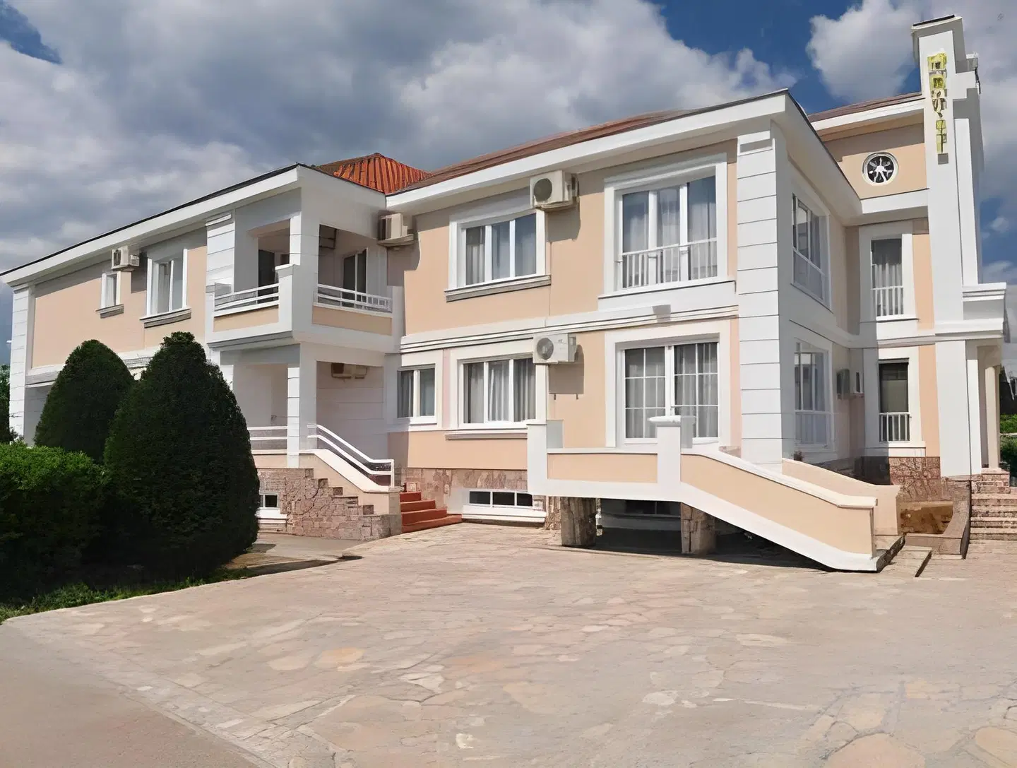 Philia Hotel EXTERIOR