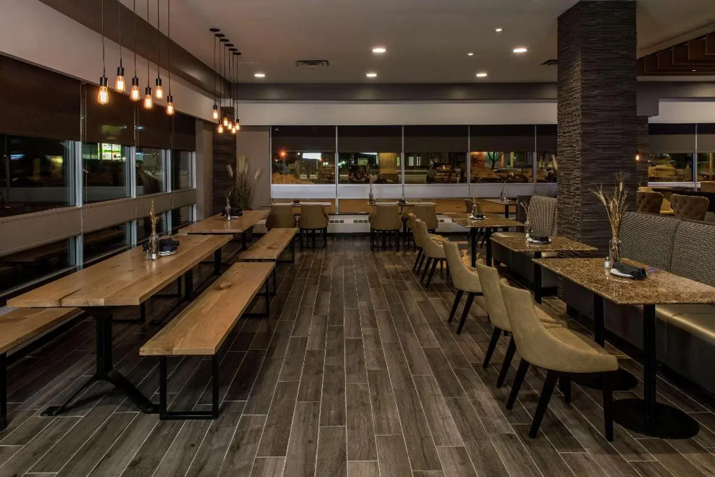 Hilton Suites Winnipeg Airport Bar