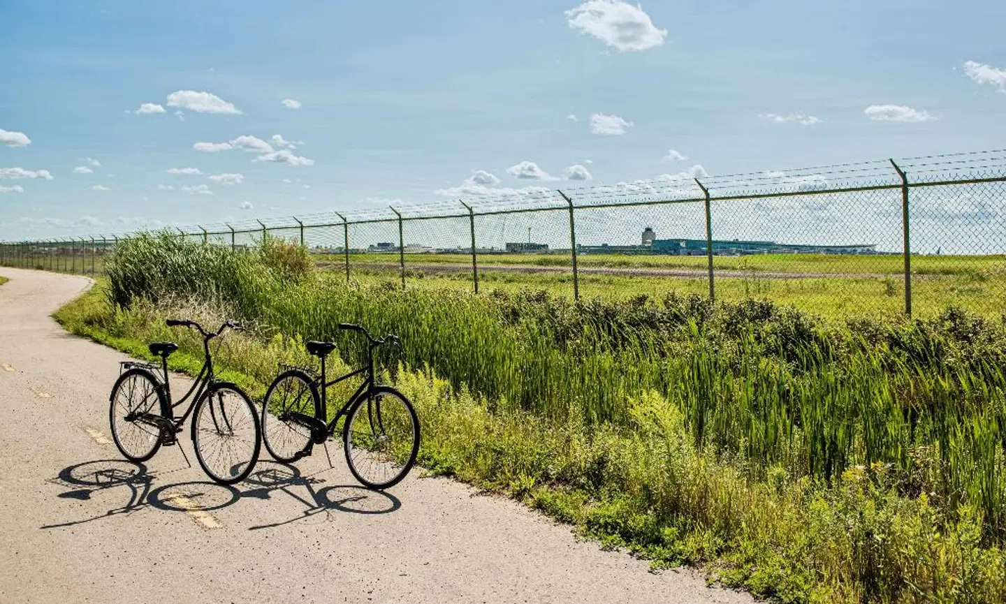 Hilton Suites Winnipeg Airport LANDSCAPE