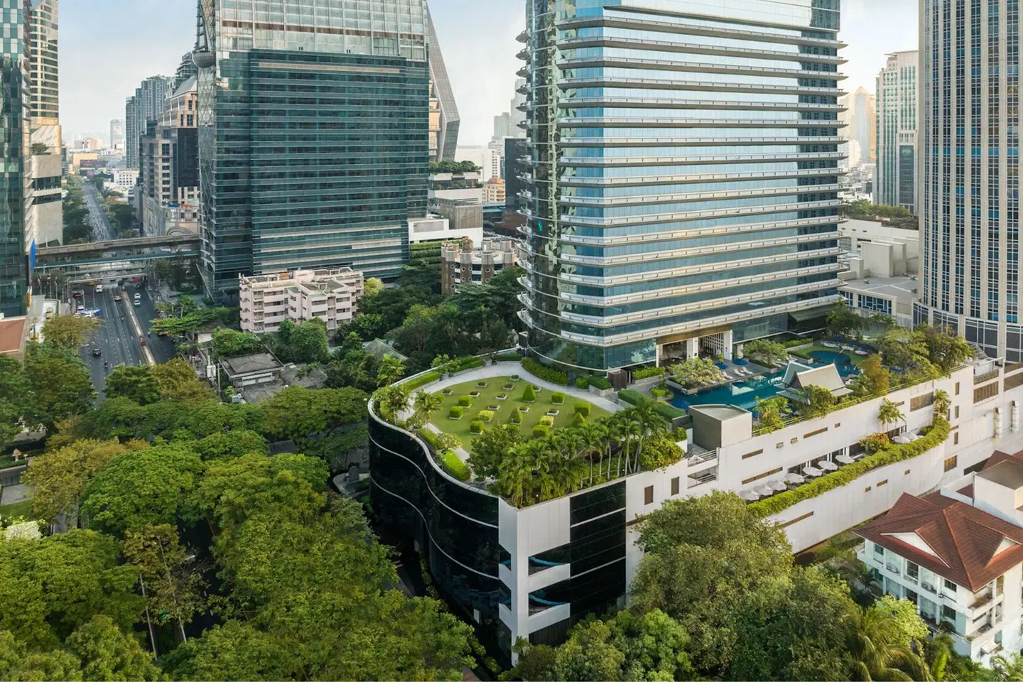 The Athenee Hotel, a Luxury Collection Hotel, Bangkok EXTERIOR