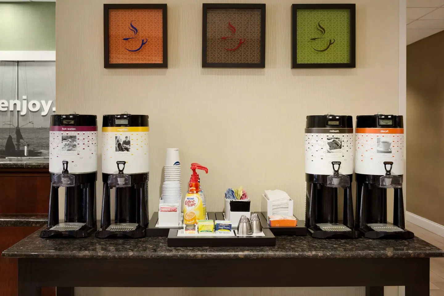 Hampton Inn & Suites Largo ROOM_EXAMPLE