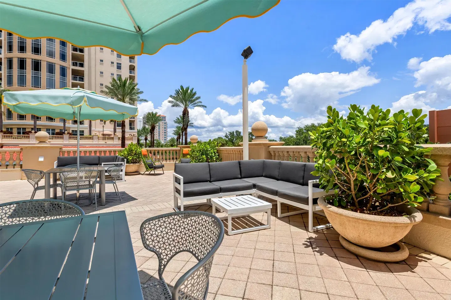 Hampton Inn & Suites St. Petersburg/Downtown Terrasse