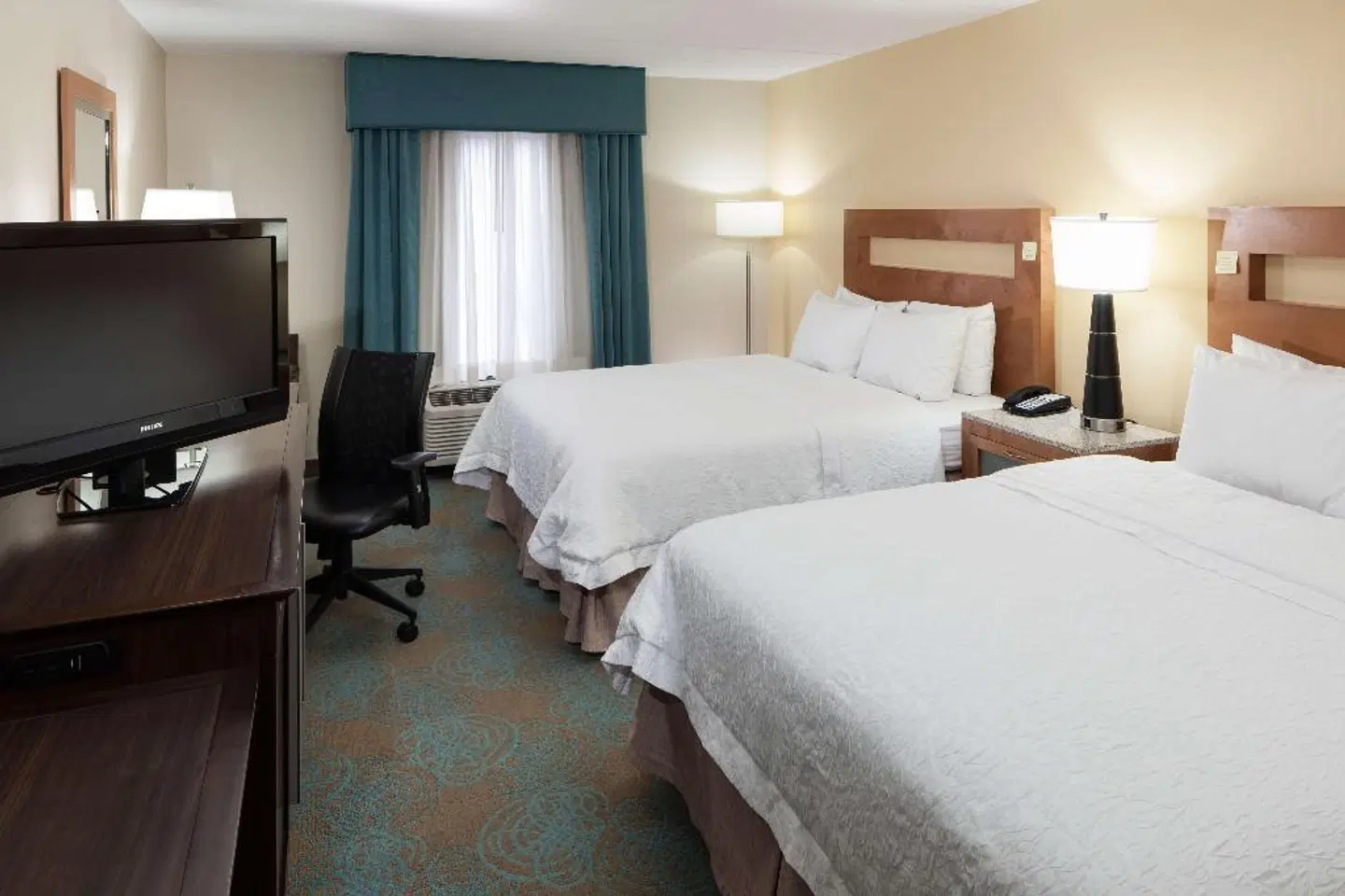 Hampton Inn & Suites St. Louis at Forest Park ROOM_EXAMPLE