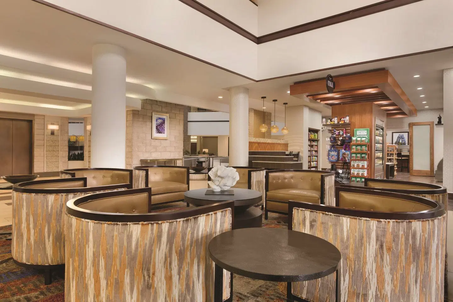 Embassy Suites by Hilton Orlando International Drive ICON Park Bar