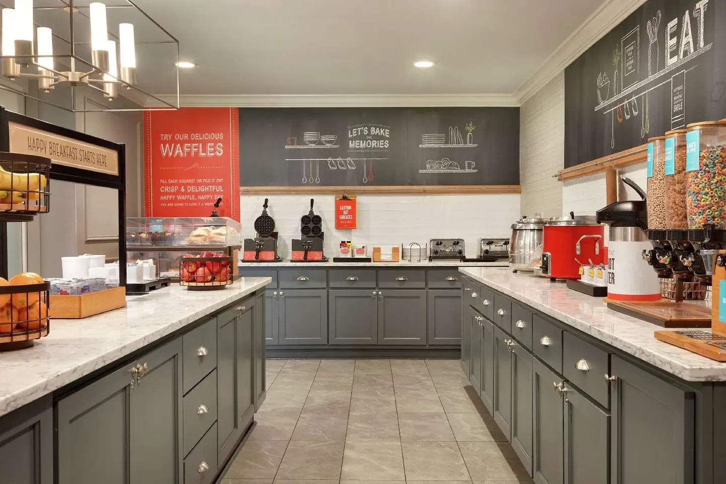 Hampton Inn & Suites Montgomery-EastChase Bar