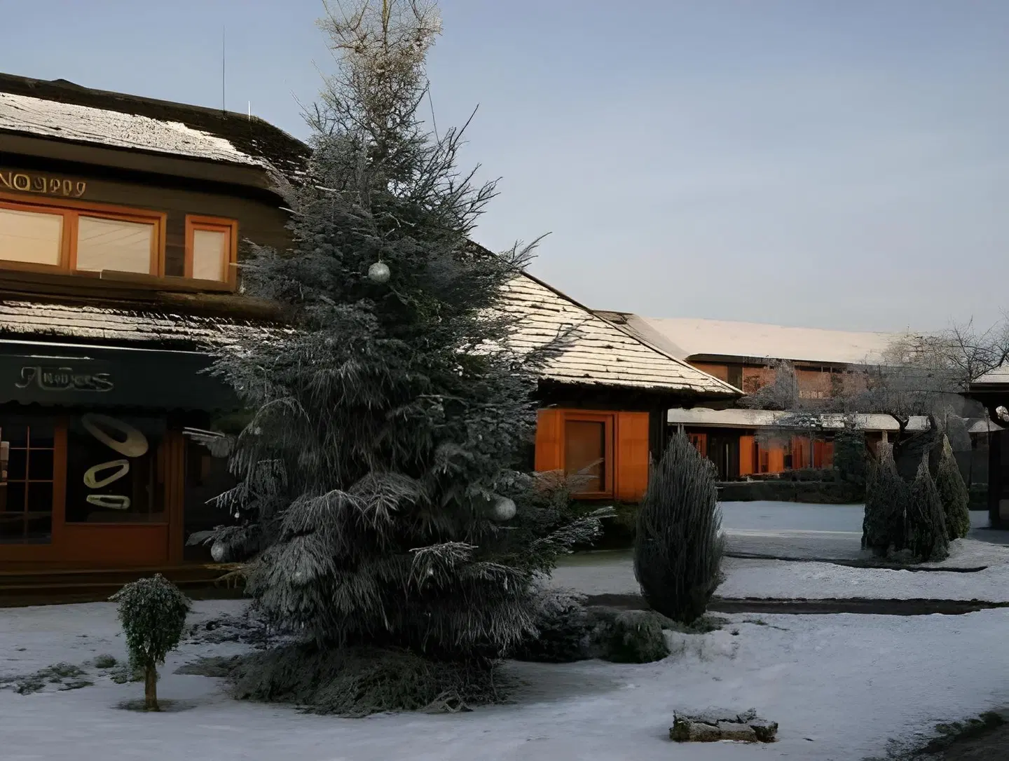 Aparjods EXTERIOR