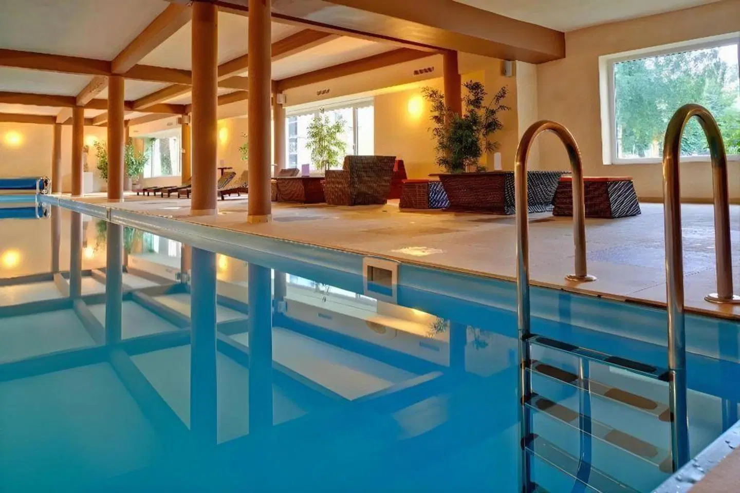 Romantic Hallenbad