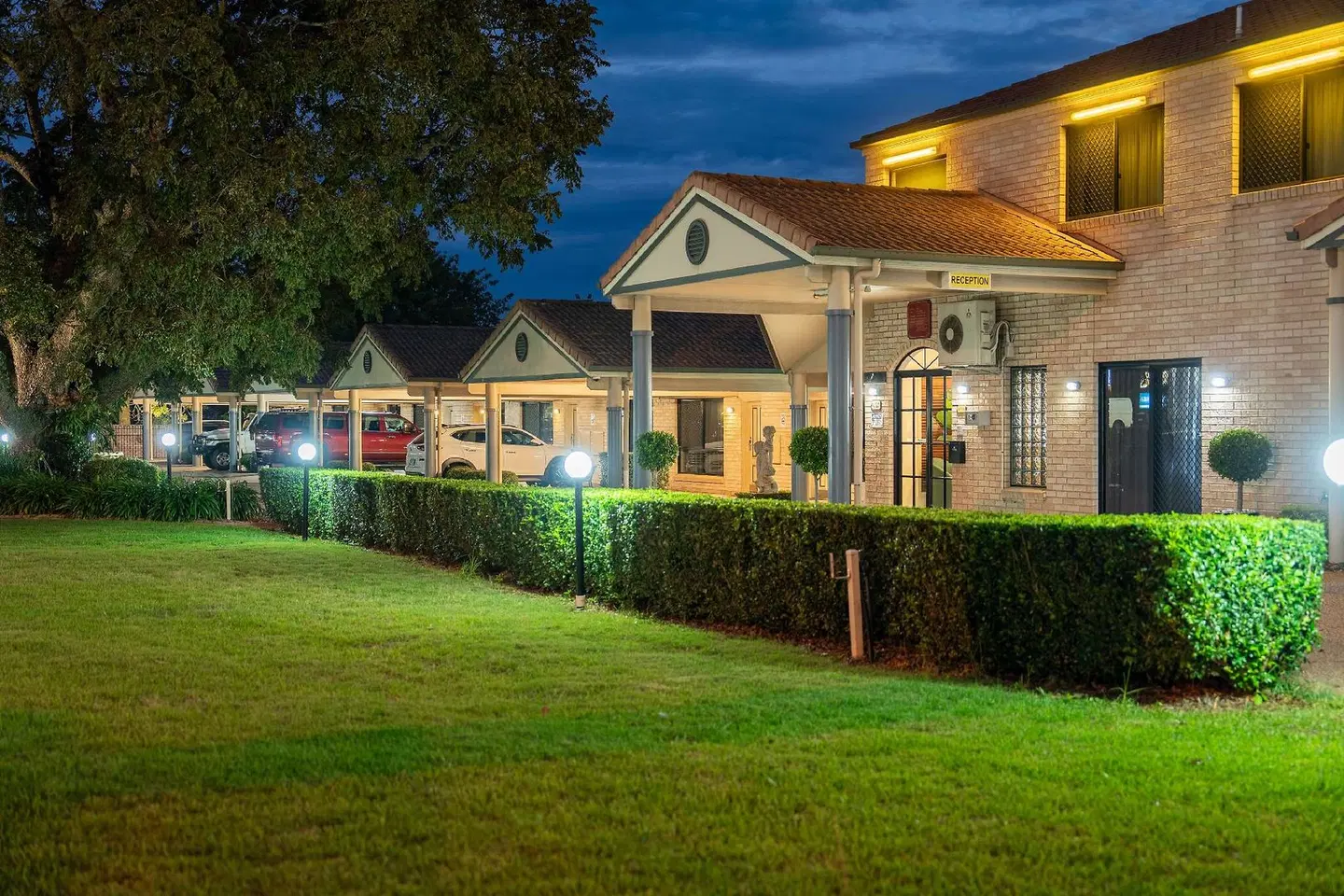 Best Western Tuscany on Tor Motor Inn EXTERIOR