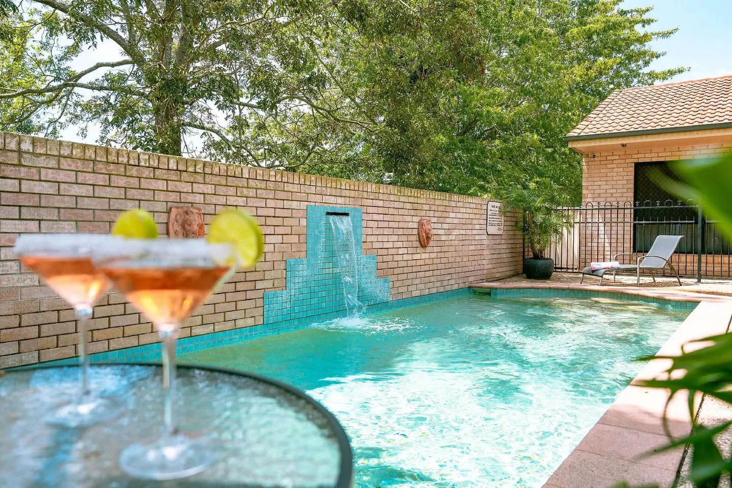 Best Western Tuscany on Tor Motor Inn OUTDOOR_POOL