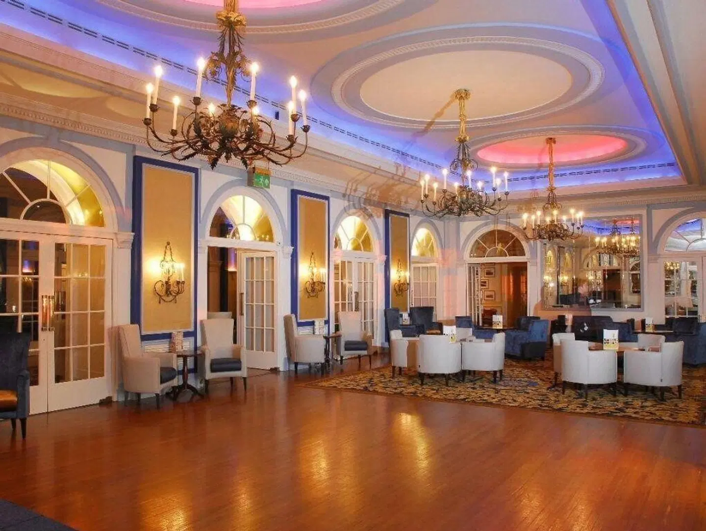 The Imperial LOUNGE_LOBBY