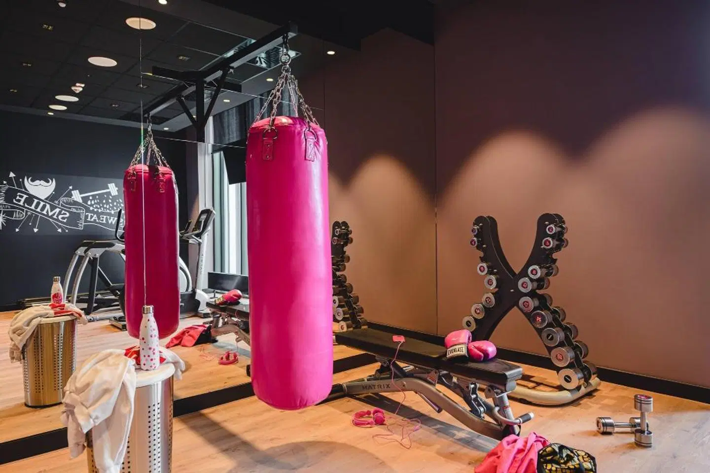 Moxy Poznan Airport HEALTH_BEAUTY
