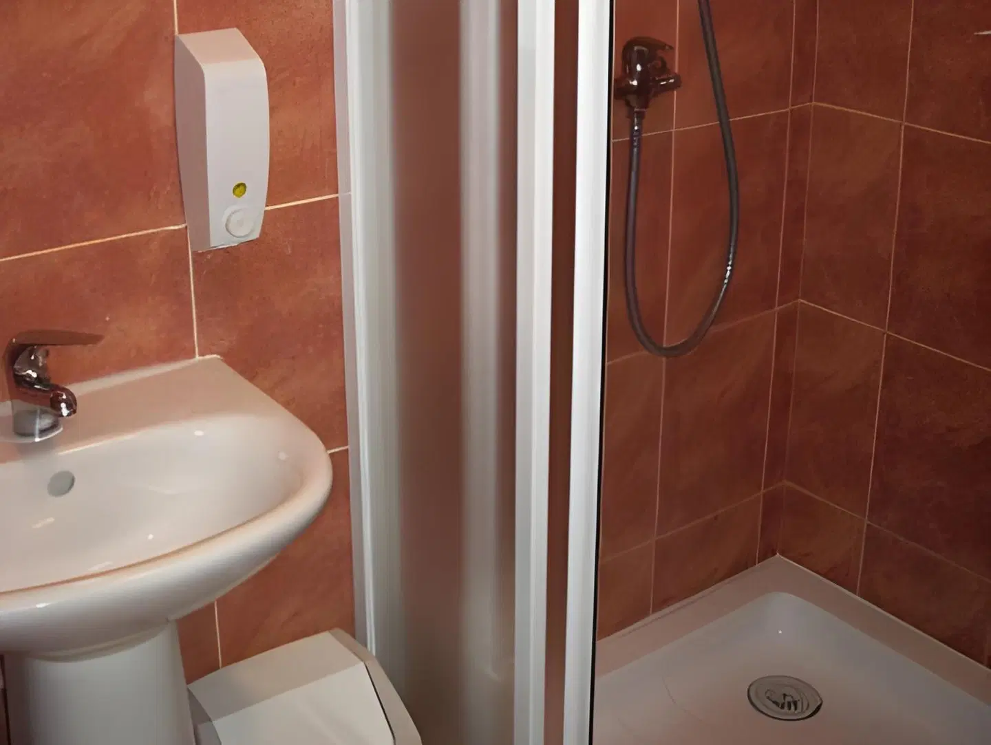 Pervaza Hotel Badezimmer