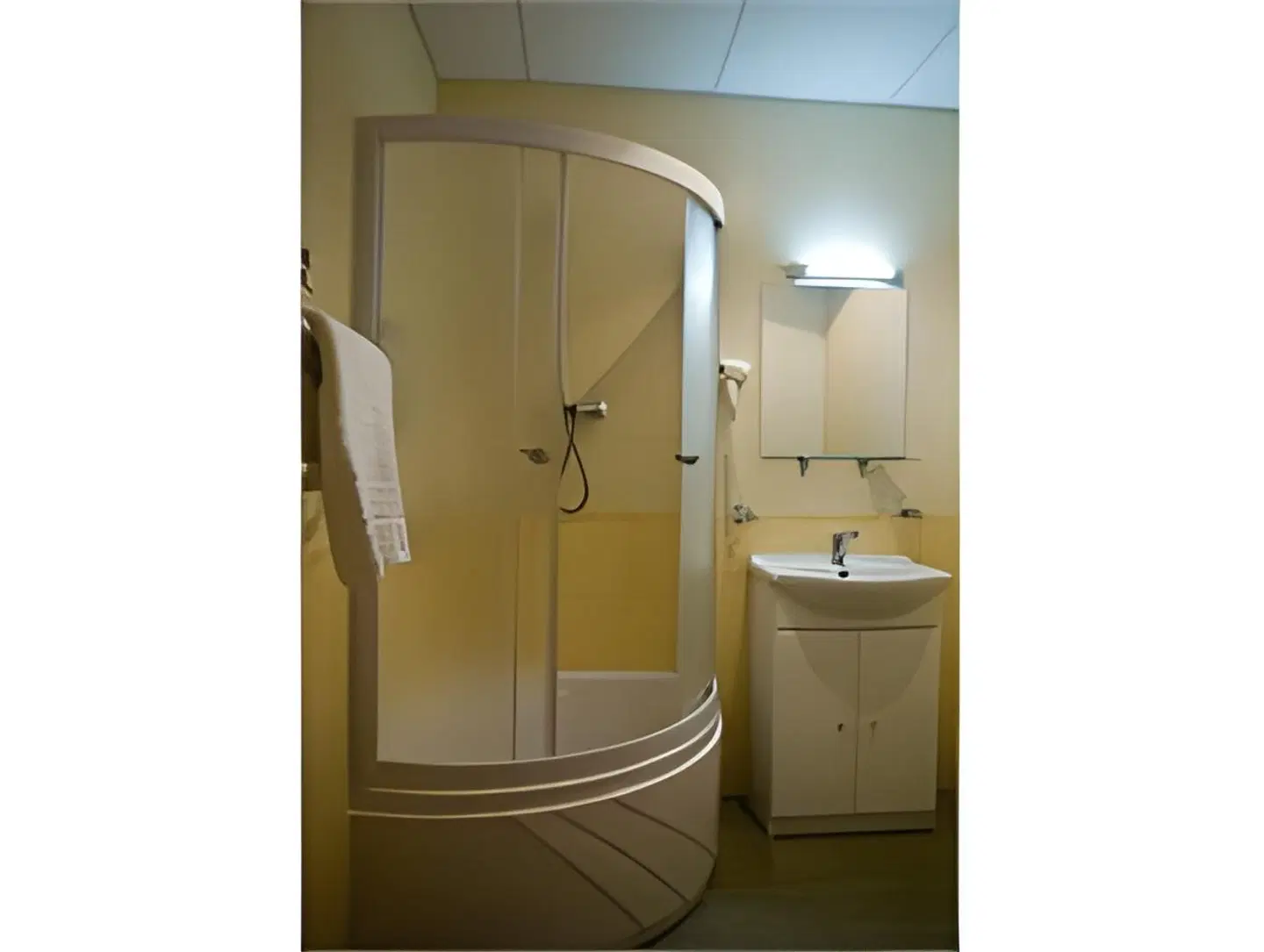 Zemgale Hotel Jelgava Badezimmer